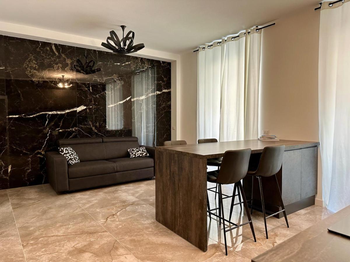 Magic Place Bergamo! Classy Apartment In The Heart Of The City 외부 사진