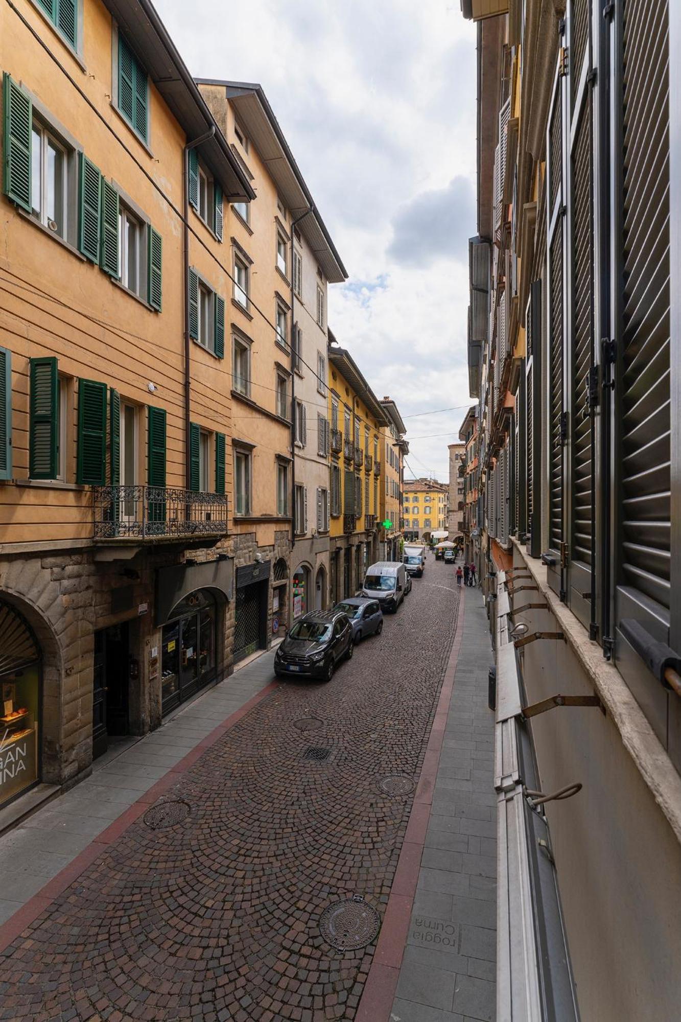 Magic Place Bergamo! Classy Apartment In The Heart Of The City 외부 사진