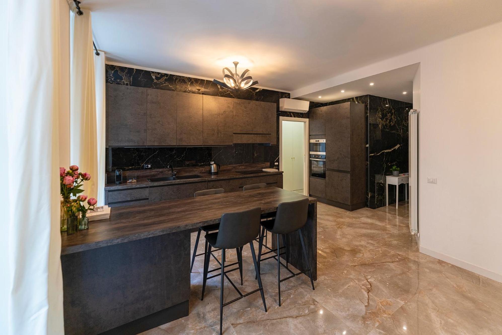Magic Place Bergamo! Classy Apartment In The Heart Of The City 외부 사진